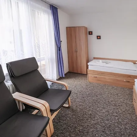 Clara Guest house *